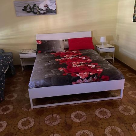 Zona Pirri Casa Notte A Cagliari Ξενοδοχείο Εξωτερικό φωτογραφία